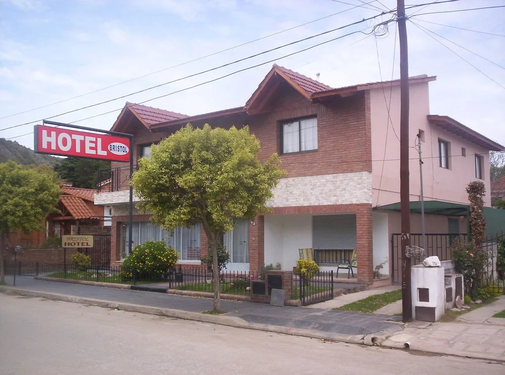 Hotel Bristol