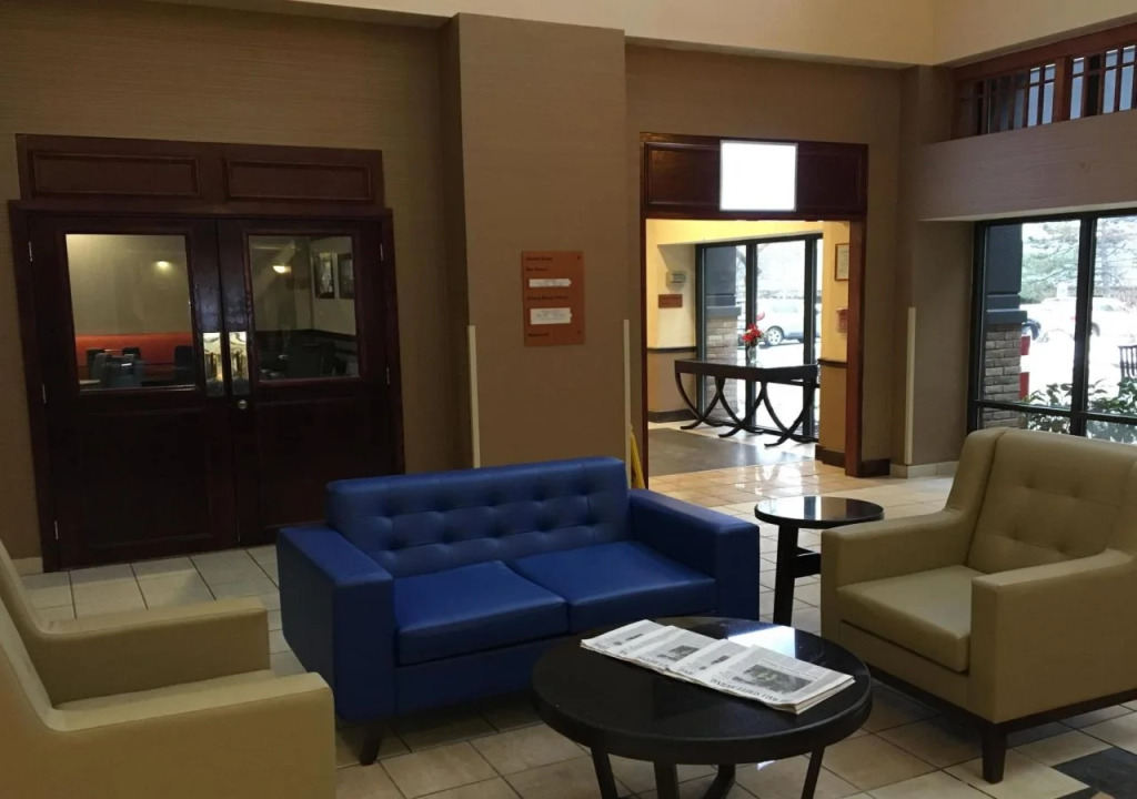 Crowne Plaza Hotel Philadelphia - Bucks County