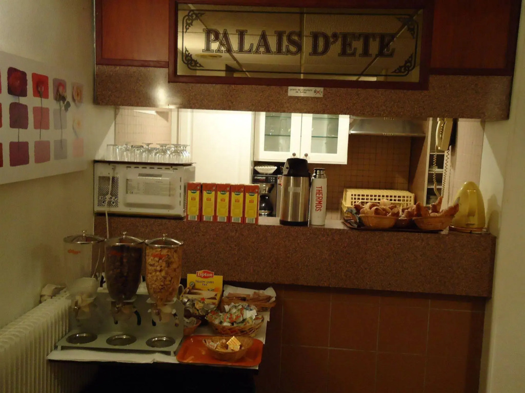 Hipotel Belgrand Edith Piaf