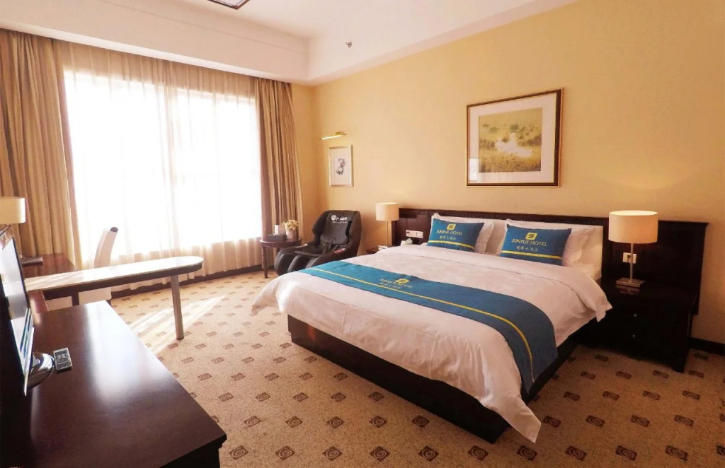 Junyue Hotel