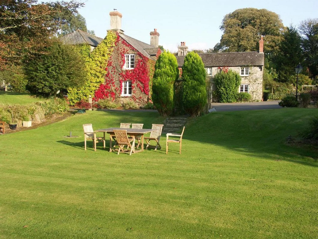 Collaven Manor