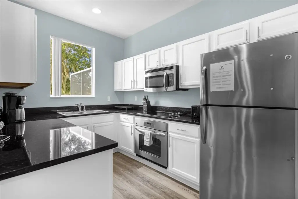 3 Bedrooms 3 Bathrooms Regal Oaks 5714 Dd