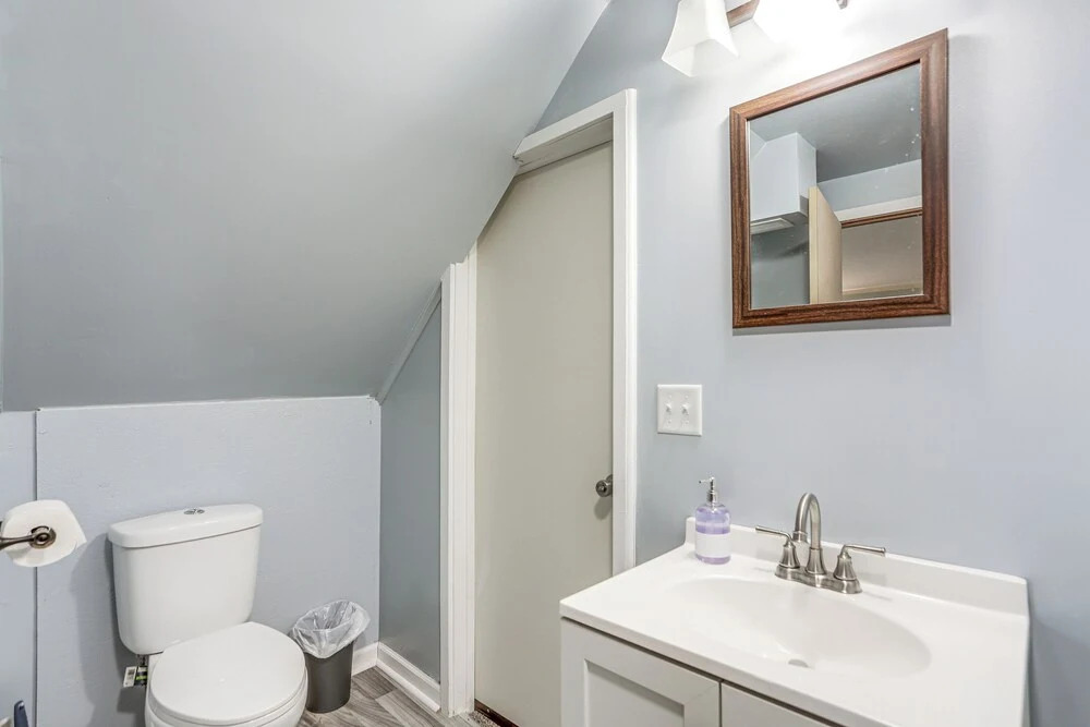 Central & Private Milan Home ~ 10 Mi to Sandusky