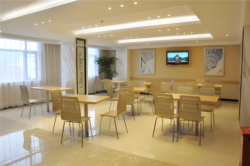 City Comfort Inn Huanggang Huangmei Passenger Station