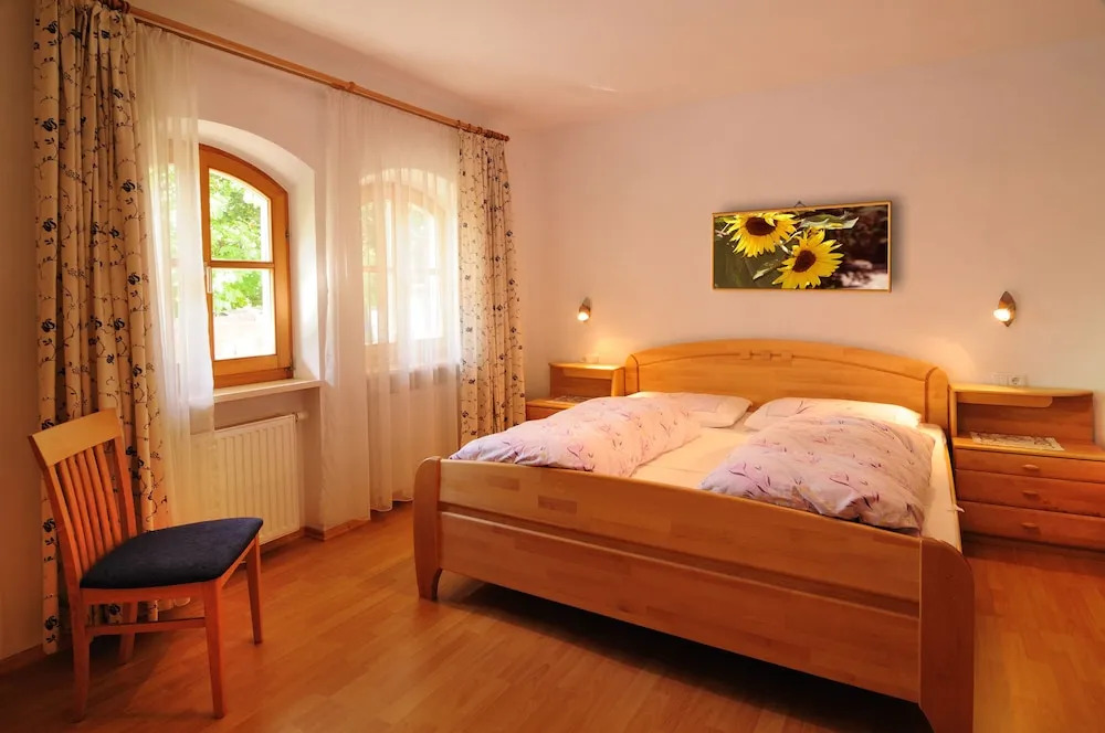 Huber zu Dorf - Urlaub auf dem Bauernhof