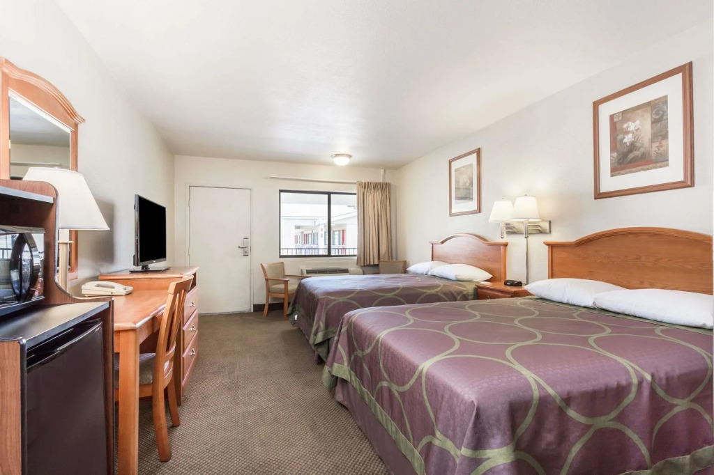 Super 8 Tempe