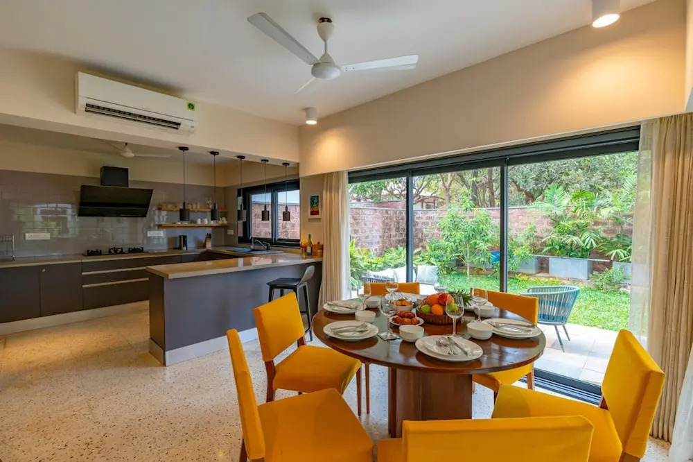 Villa Ezra - 10 Mins From Thalassa Vagator Beach