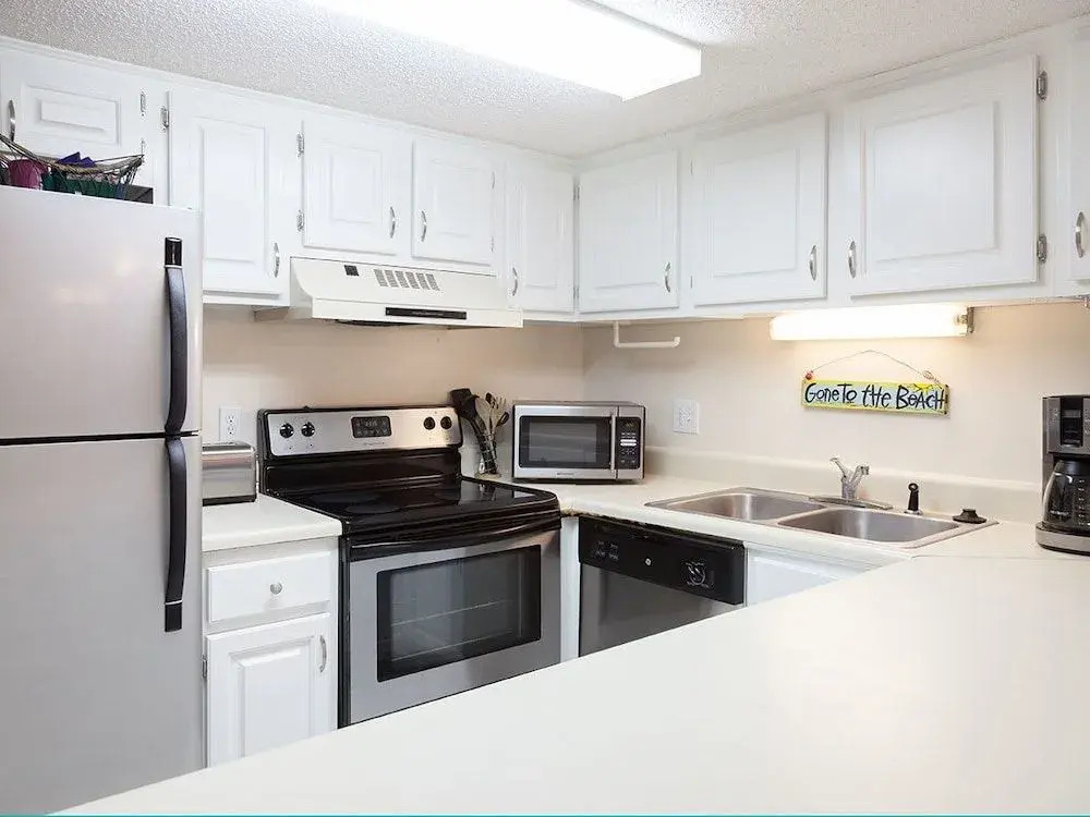 Gulf Shore Condo #317 - 2 Br condo by RedAwning