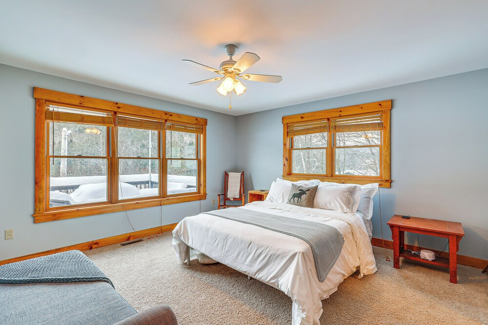All-season Lake House Between Okemo & Killington!