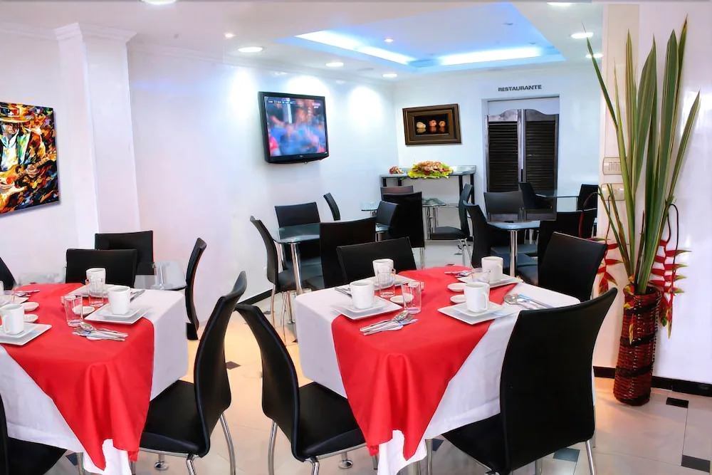 Hotel Galería Real
