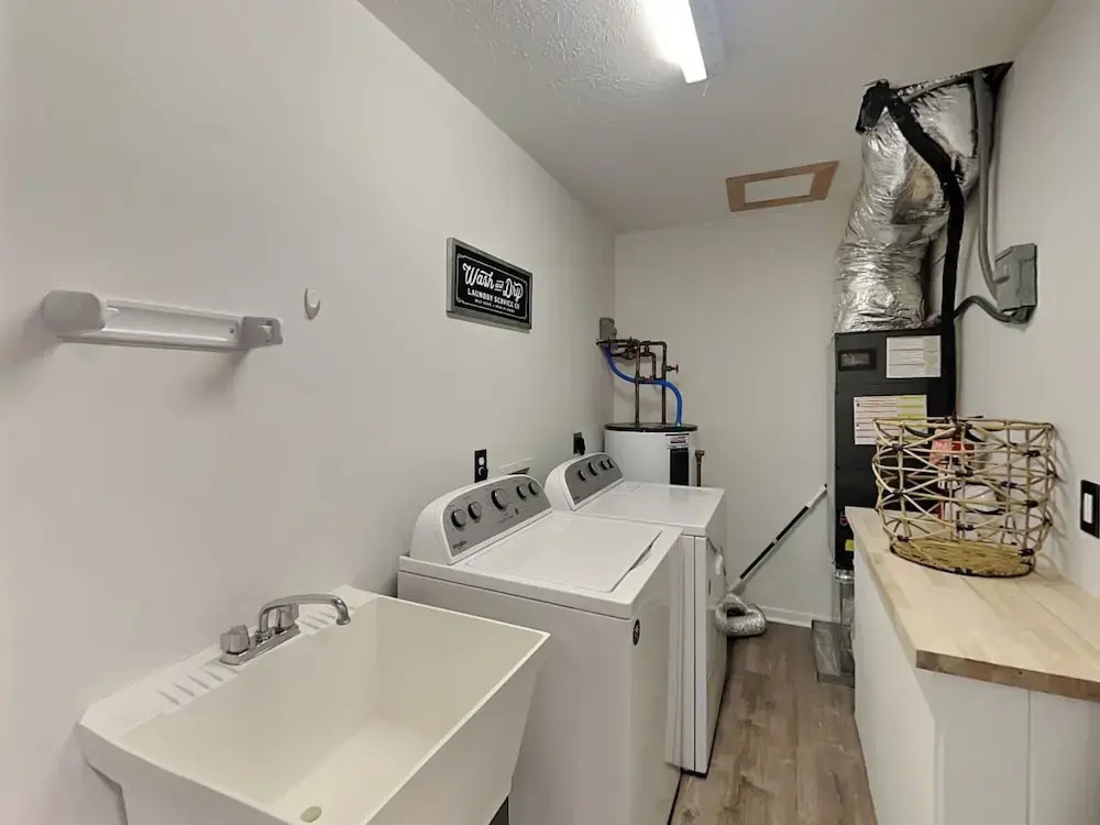 Hilltop Hideaway by Jackson Mountain Rentals