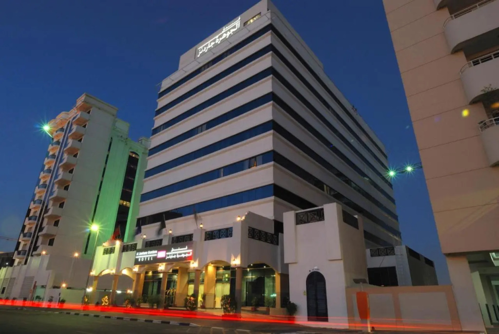 Click Park Hotel