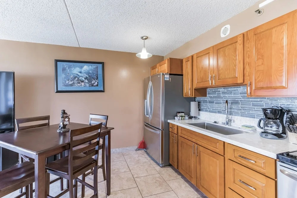 Tower 2 Suite 3201 - Qqp 1 Bedroom Home by Redawning