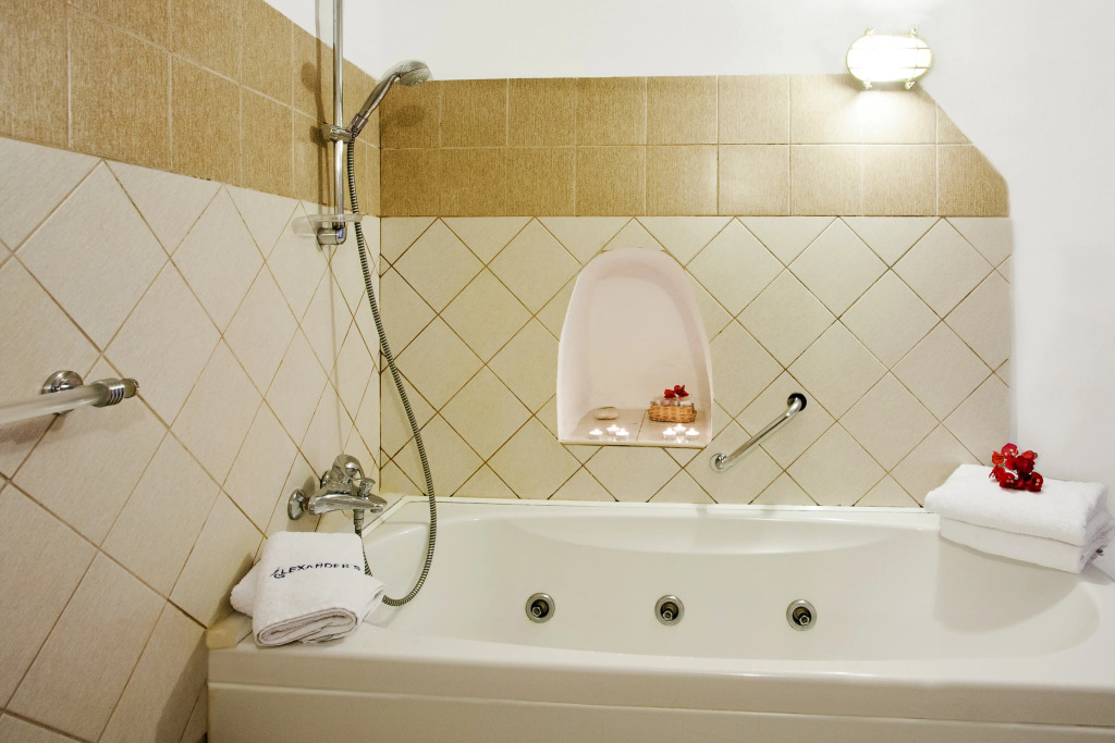 Alexanders Suites