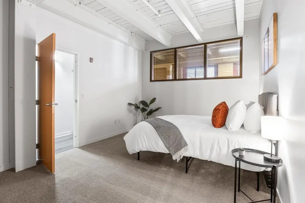 FRONTDESK 300 Heinz St Apts Pittsburgh