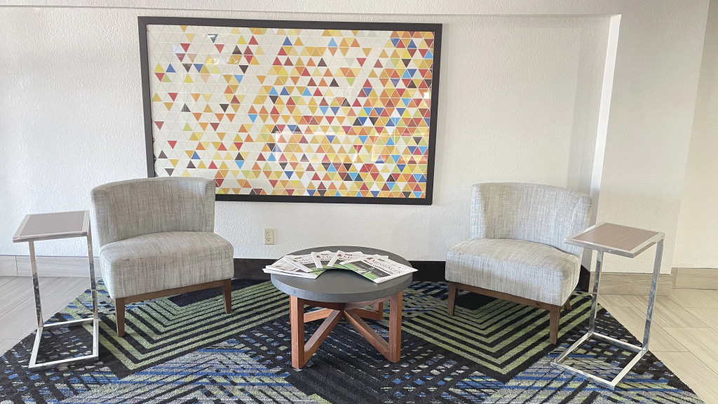 Holiday Inn Express Hotel & Suites Decatur, TX by IHG