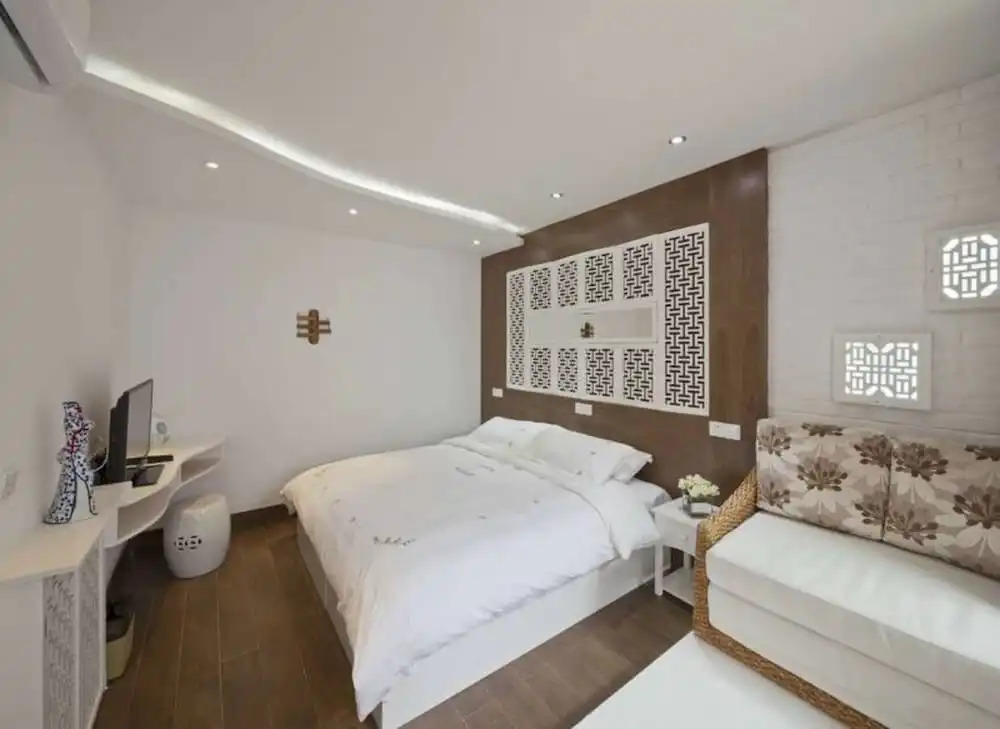 Yiyun Botique Inn Moonlight Watermark