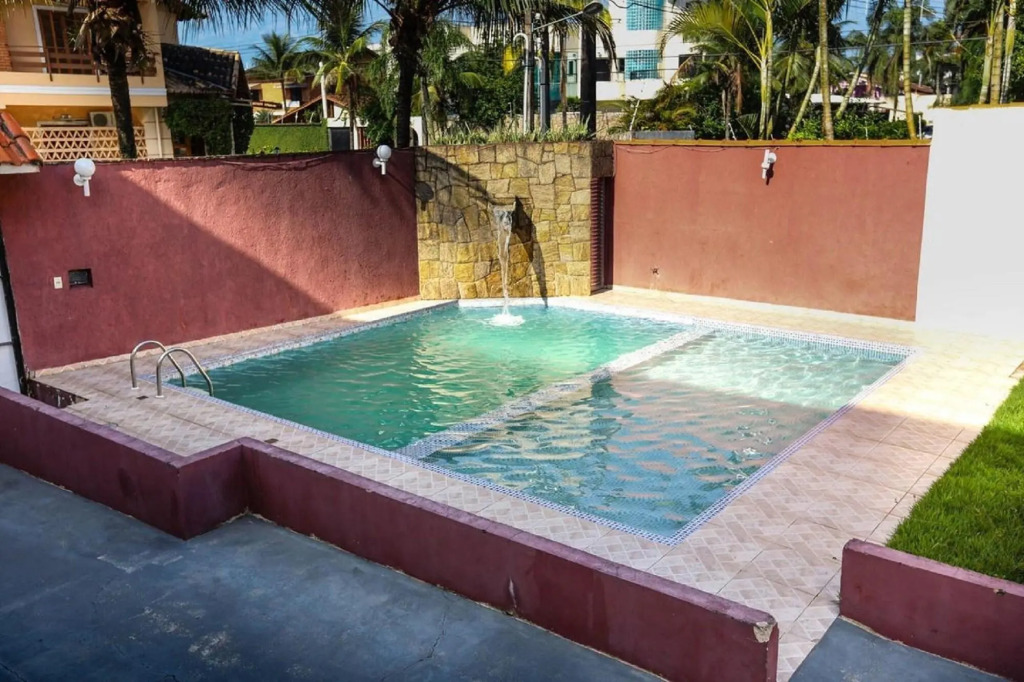 Hotel Rosa da Ilha Guaruja - 80m do mar, 02 piscinas, sala de jogos, brinquedão de percurso para crianças