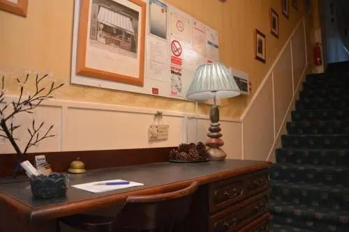 Applewood Guest House