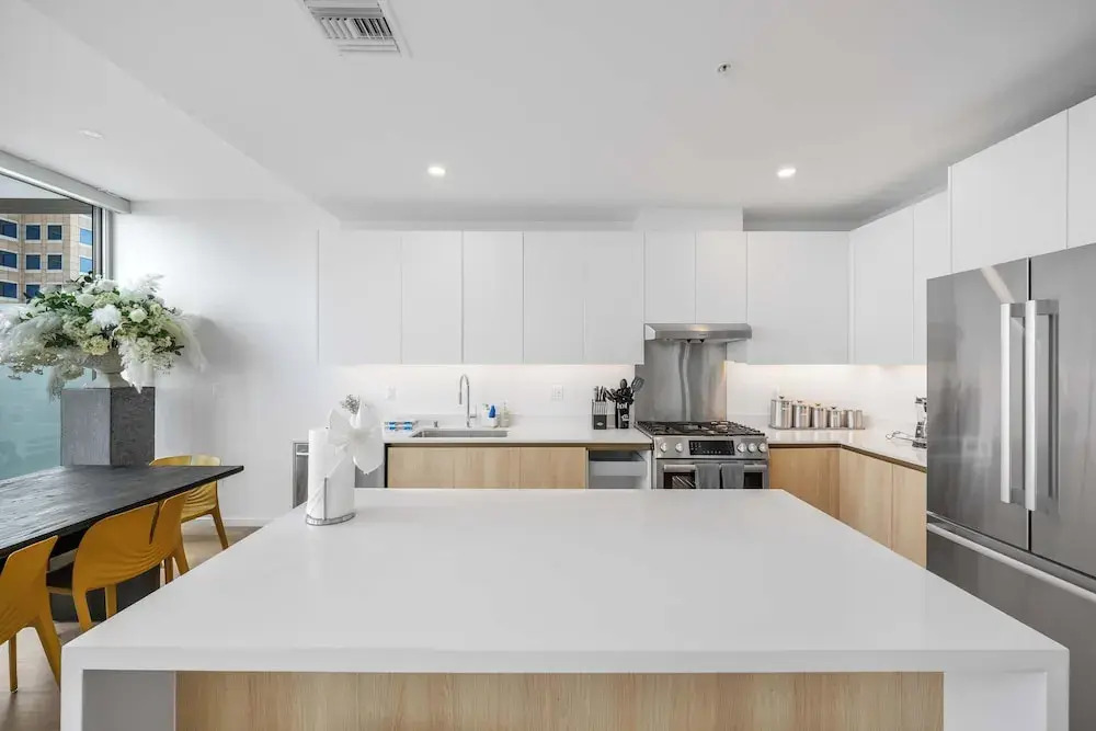 @marbella Lane - 3BR Coastal Retreat w/ Luxe Touch