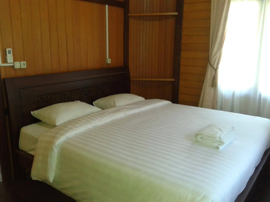 Queen of The South Resort