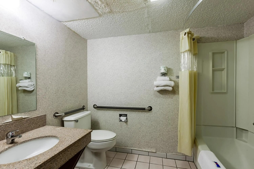 Motel 6-Milwaukee, WI - Glendale