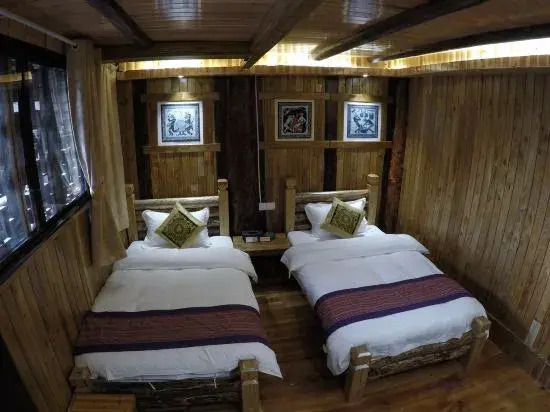 Tuwang Palace · Eight Halls, Furong Town (Waterfall View, Core Scenic Area)