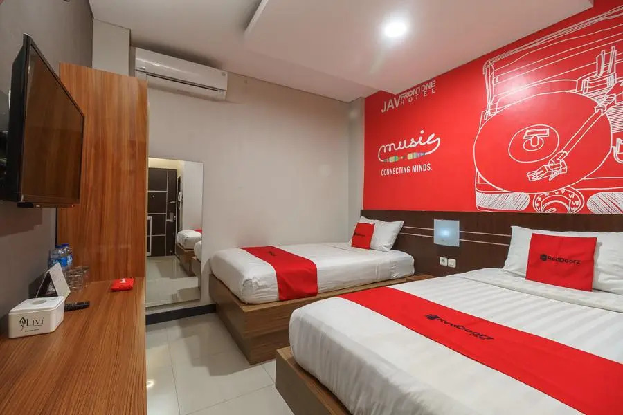 Hotel JAV Front One