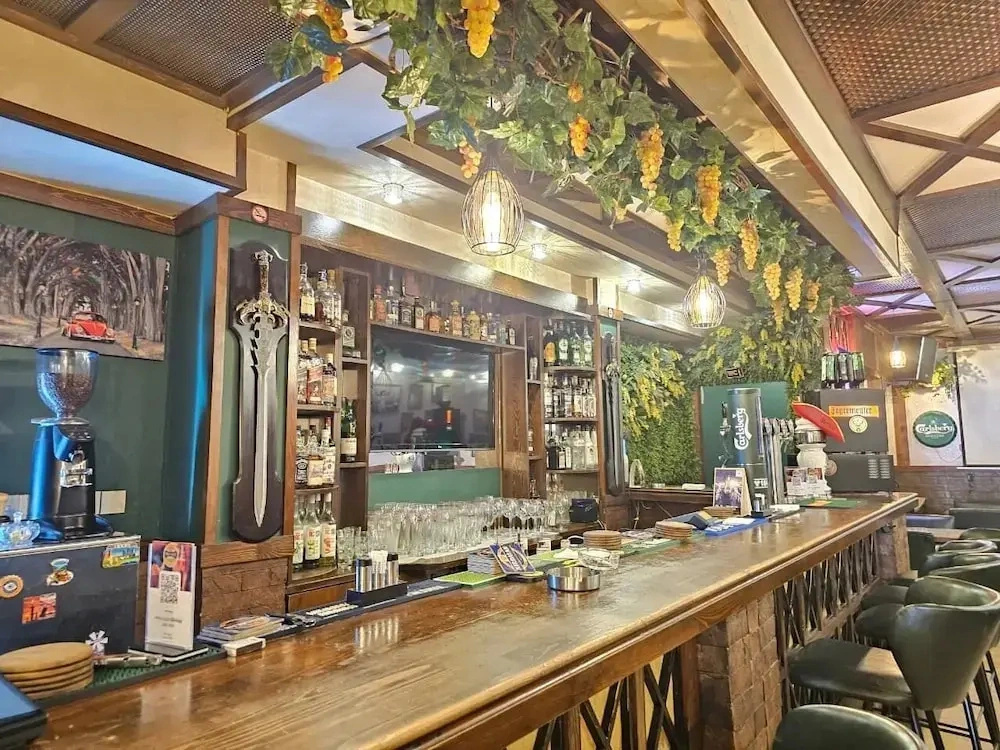 Hotel & Bistro