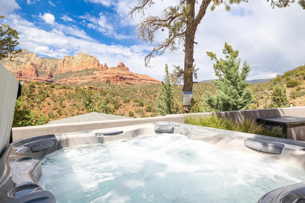 Luxury Escape w/ Mtn Views, Hot Tub, Outdoor Living The Viewpoint by Avantstay