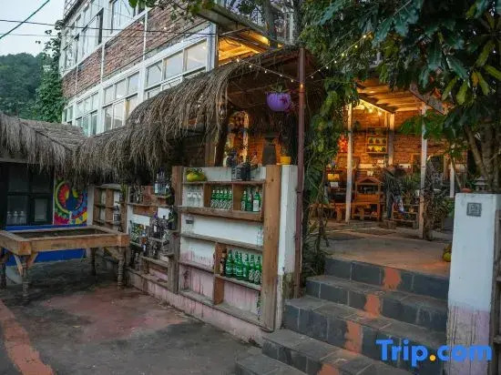 Aashraya Bed and Breakfast