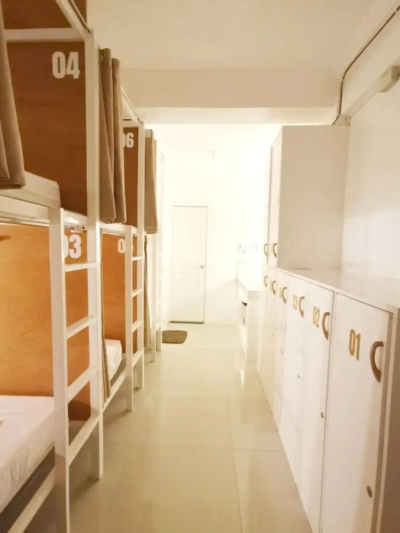 NomadsMNL Airport Hostel