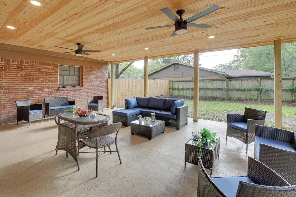 Spacious Little Rock Home w/ Patio - 9 Mi to Dtwn!