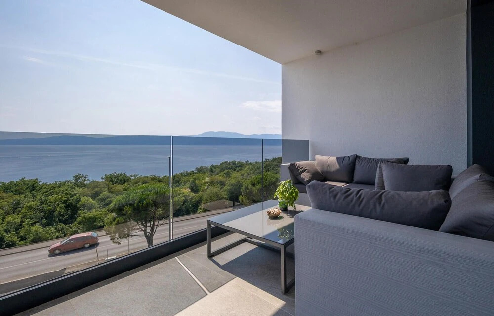 Nice Apartment in Kostrena With 3 Bedrooms and Wifi