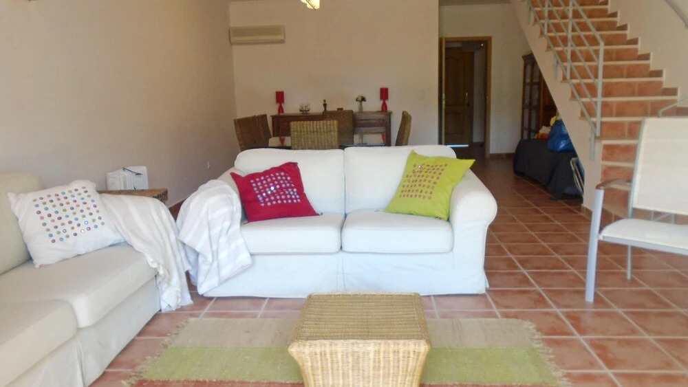 House with 3 Bedrooms in Albufeira, with Shared Pool, Enclosed Garden And Wifi
