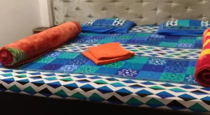 Sandhya Guest House Varanasi Near Ganga River
