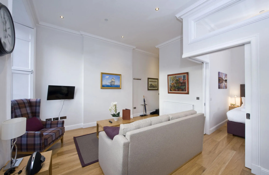 Destiny Scotland - Princes Street Residence