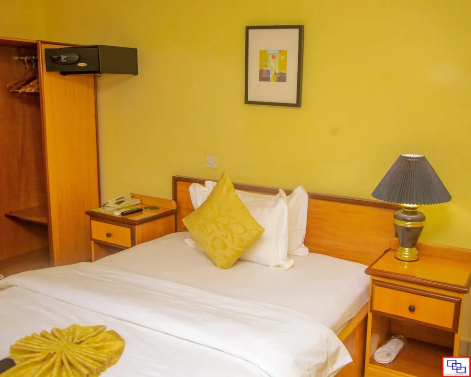 Hotel Marjorie `Y`