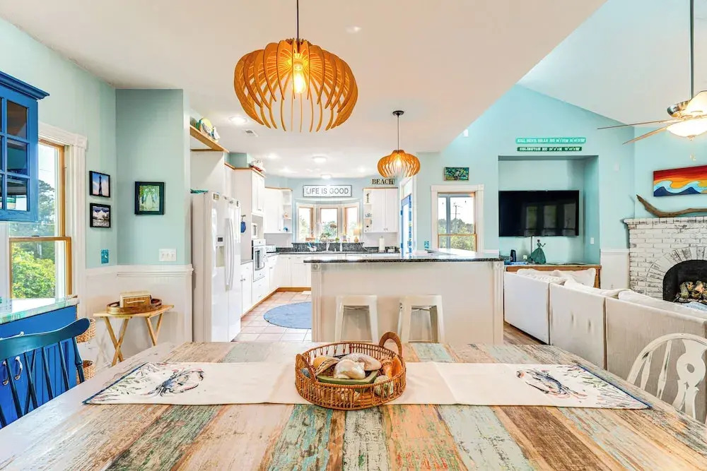 Hot Tub & Bay Views: Outer Banks Home