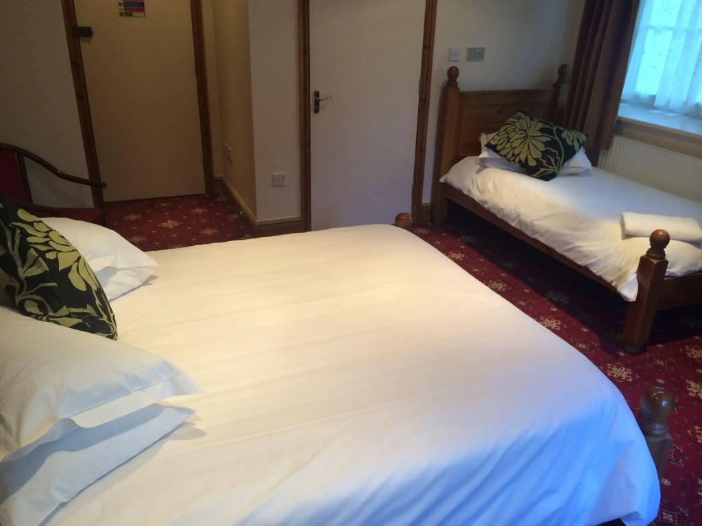 Hunters Lodge Inn