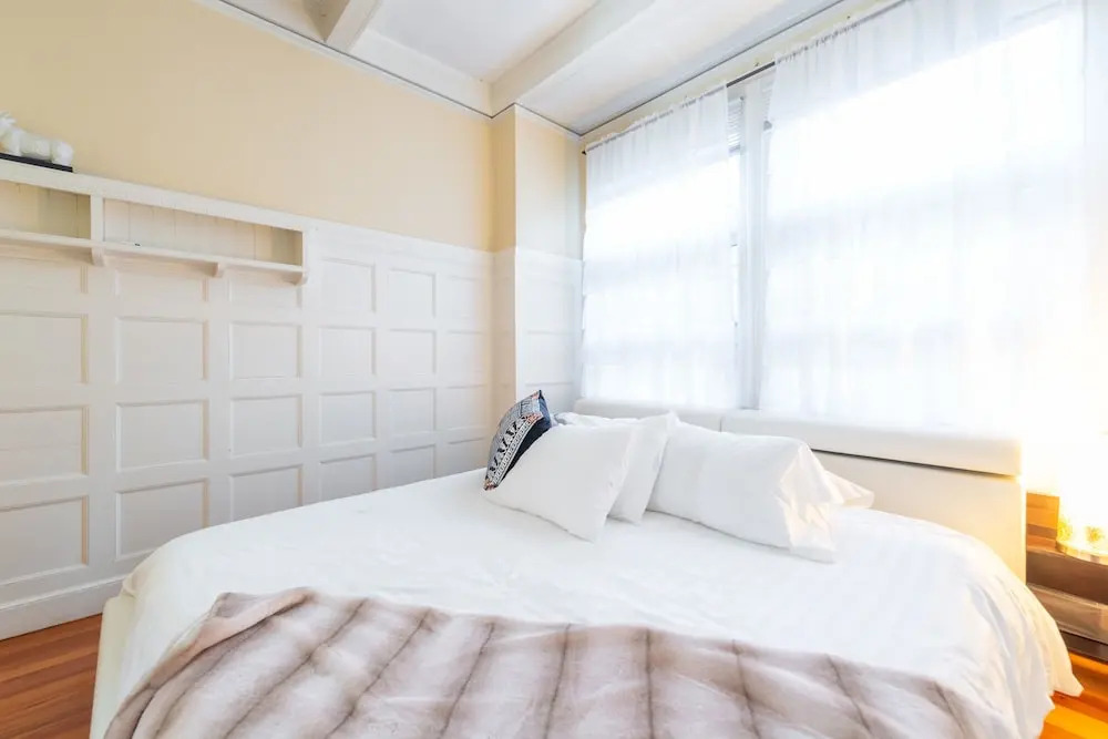 Pelicanstay in Boston Back Bay