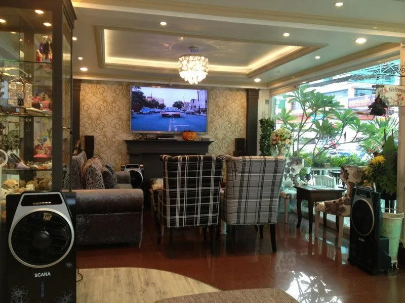 Green Hotel