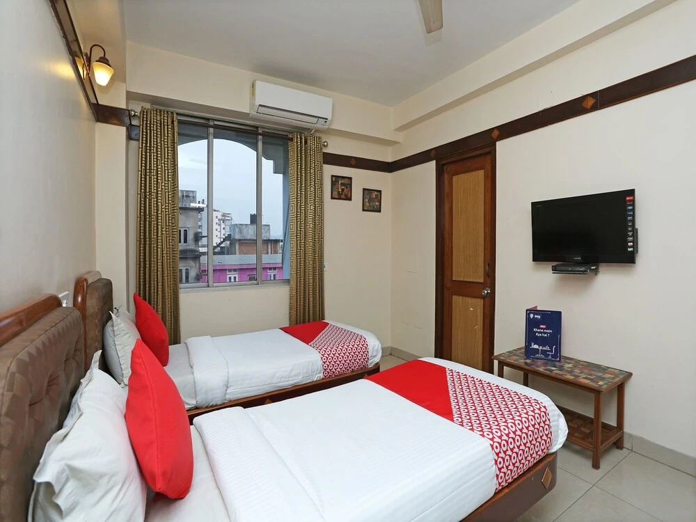 OYO 7838 Amrit Regency