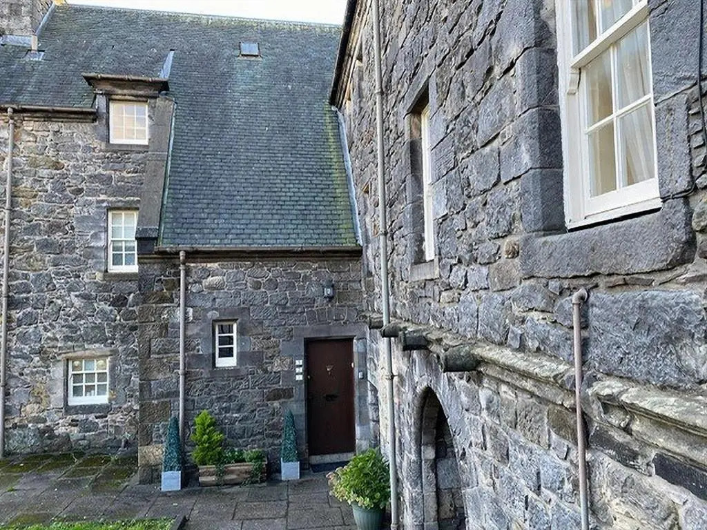 Menstrie Castle Stay