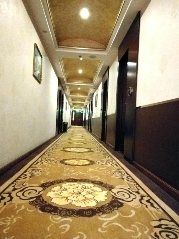 Tyrone Le Grand Large Hotel