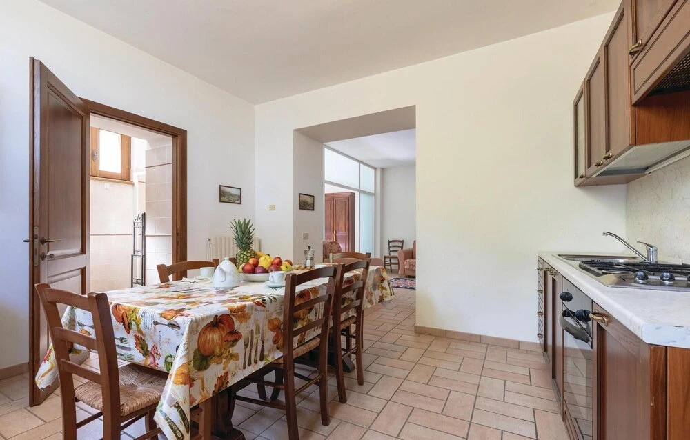 Awesome Apartment in Giano Dell'umbria PG With 2 Bedrooms, Wifi and Outdoor Swimming Pool