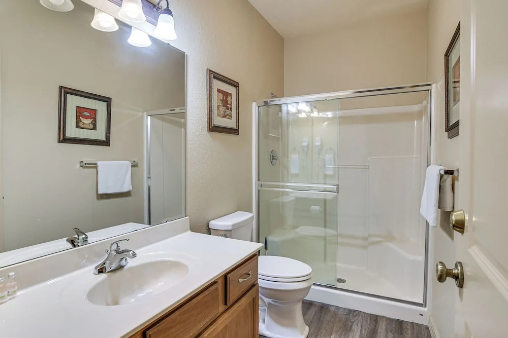 Branson Condo: Private Balcony, 1 Mi to Strip!