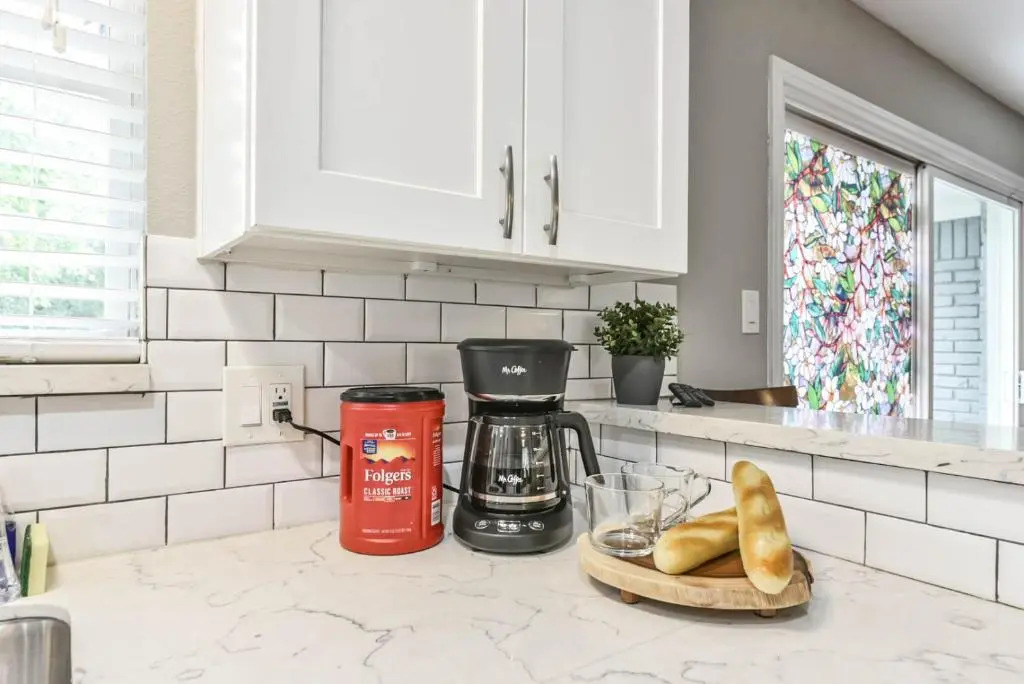 West End in SW Houston, Sleeps 10, Work-cation, King Bd, Pet, High Speed Wifi