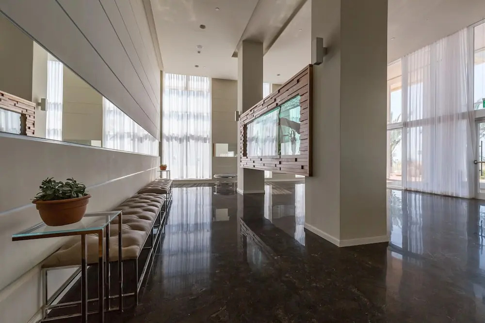 Yam Executive Suite