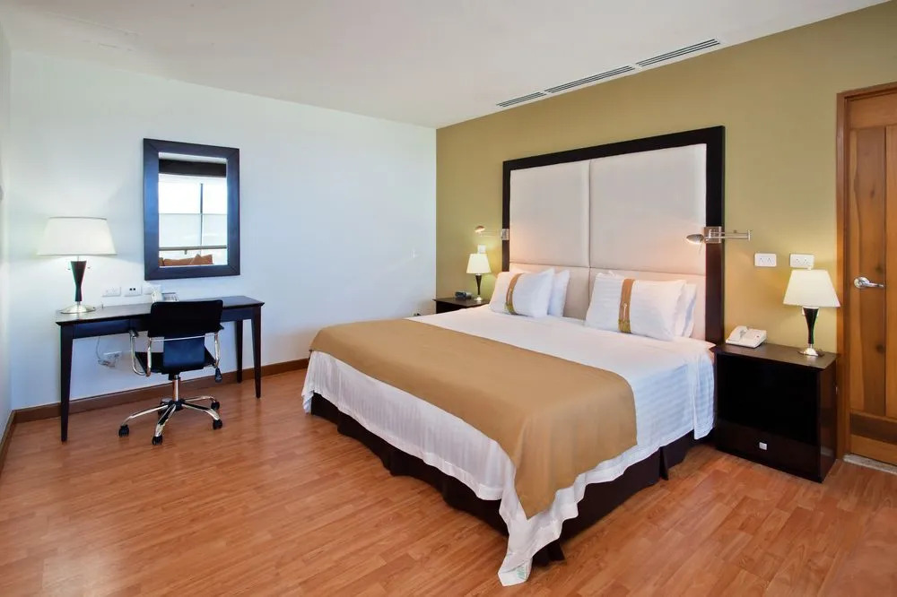 Holiday Inn